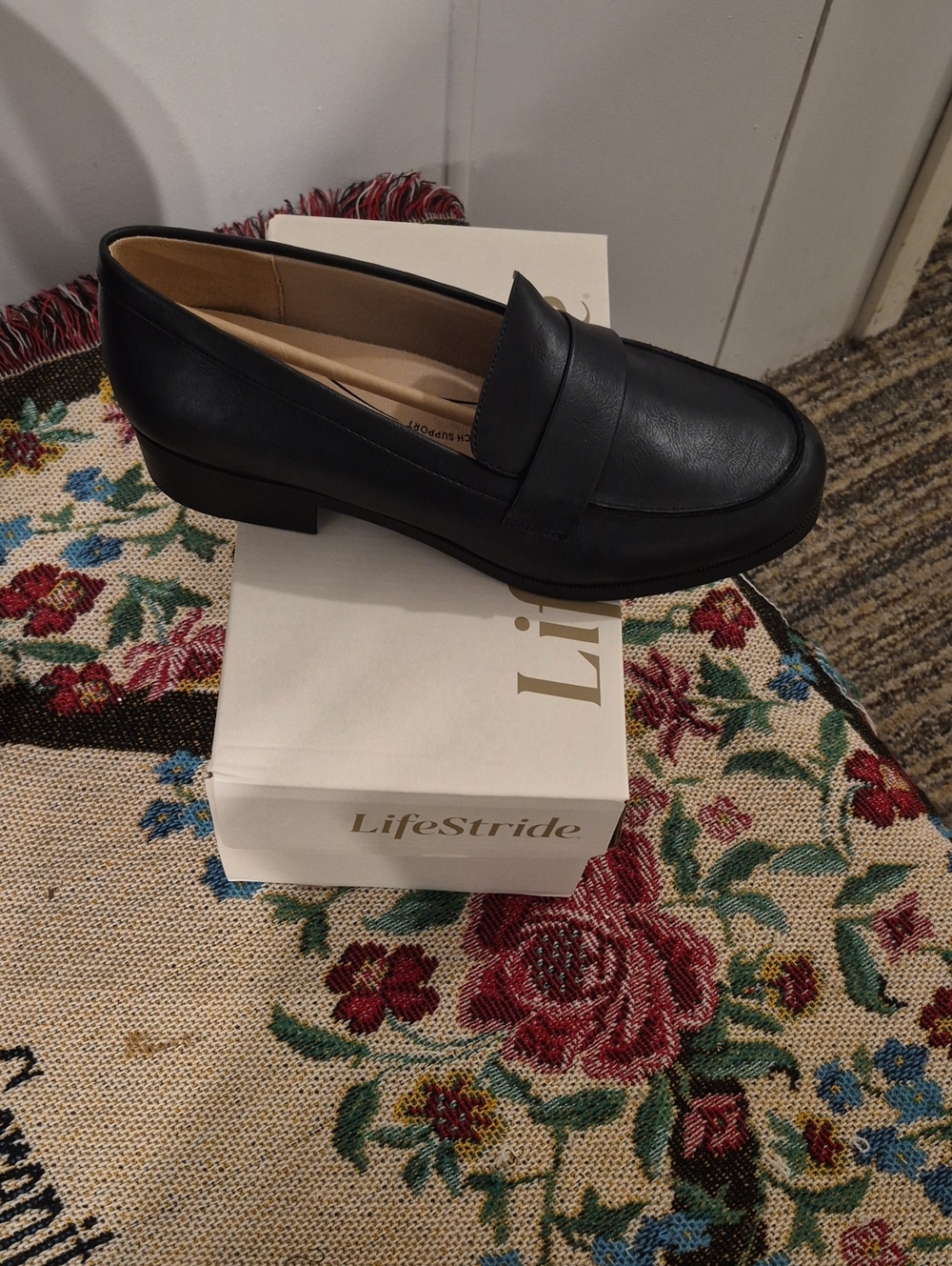 Life Stride Black Leather Slip-On Penny Loafer